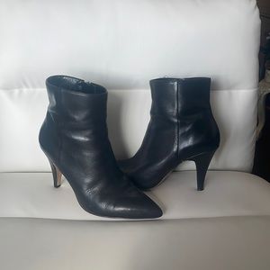 Vince CAMUTO BLACK pointed dress BOOTIES